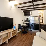 Fine Arts Ateliers By Olala Homes Апартаменты
