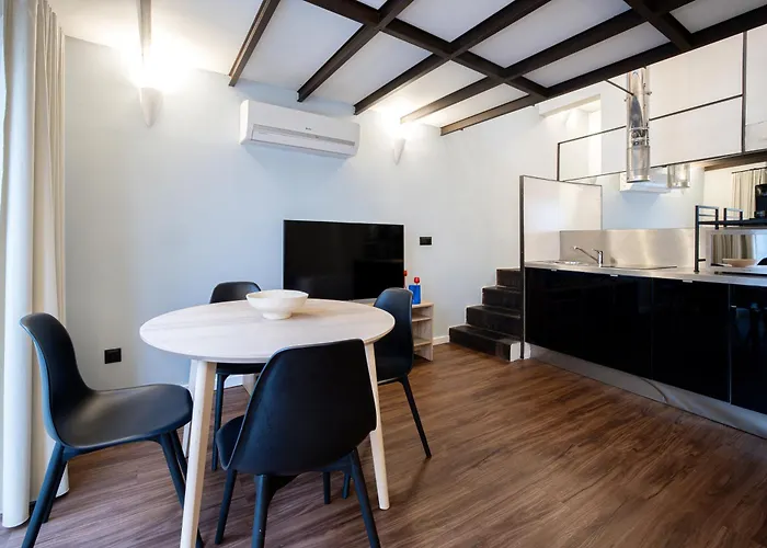 Daire Fine Arts Ateliers By Olala Homes